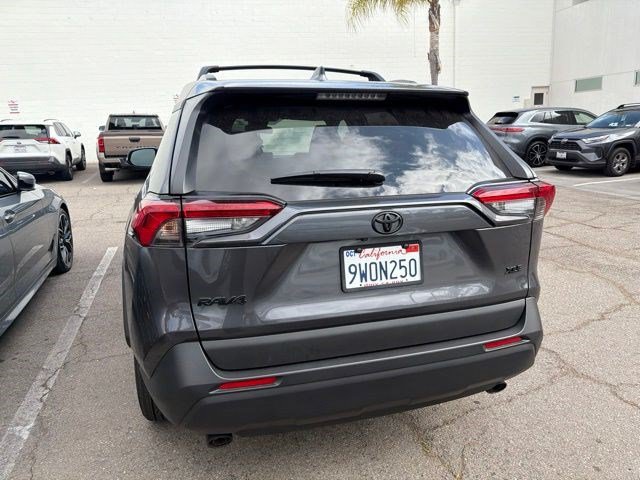 Used 2025 Toyota RAV4 XLE FWD image 8
