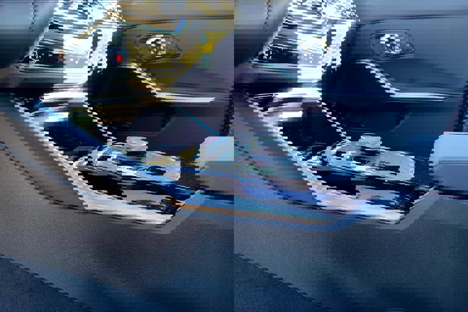 New 2024 BMW 330i Sedan w/ Convenience Package image 7