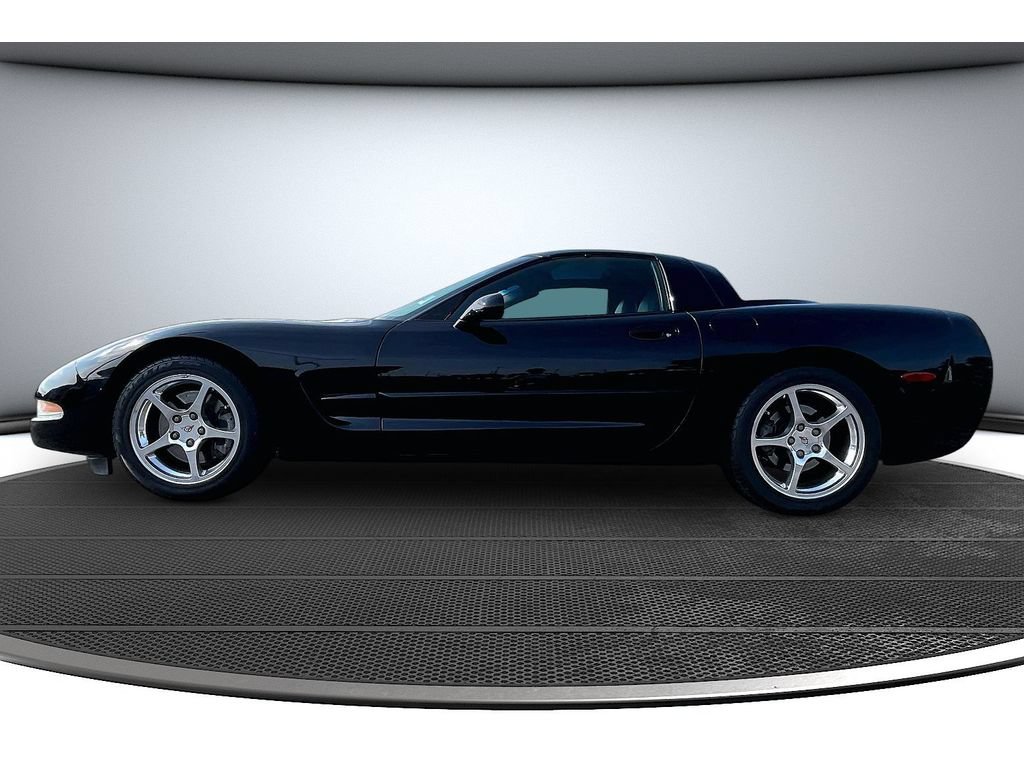 Used 2002 Chevrolet Corvette Coupe w/ Preferred Equipment Group2 RWD image 13