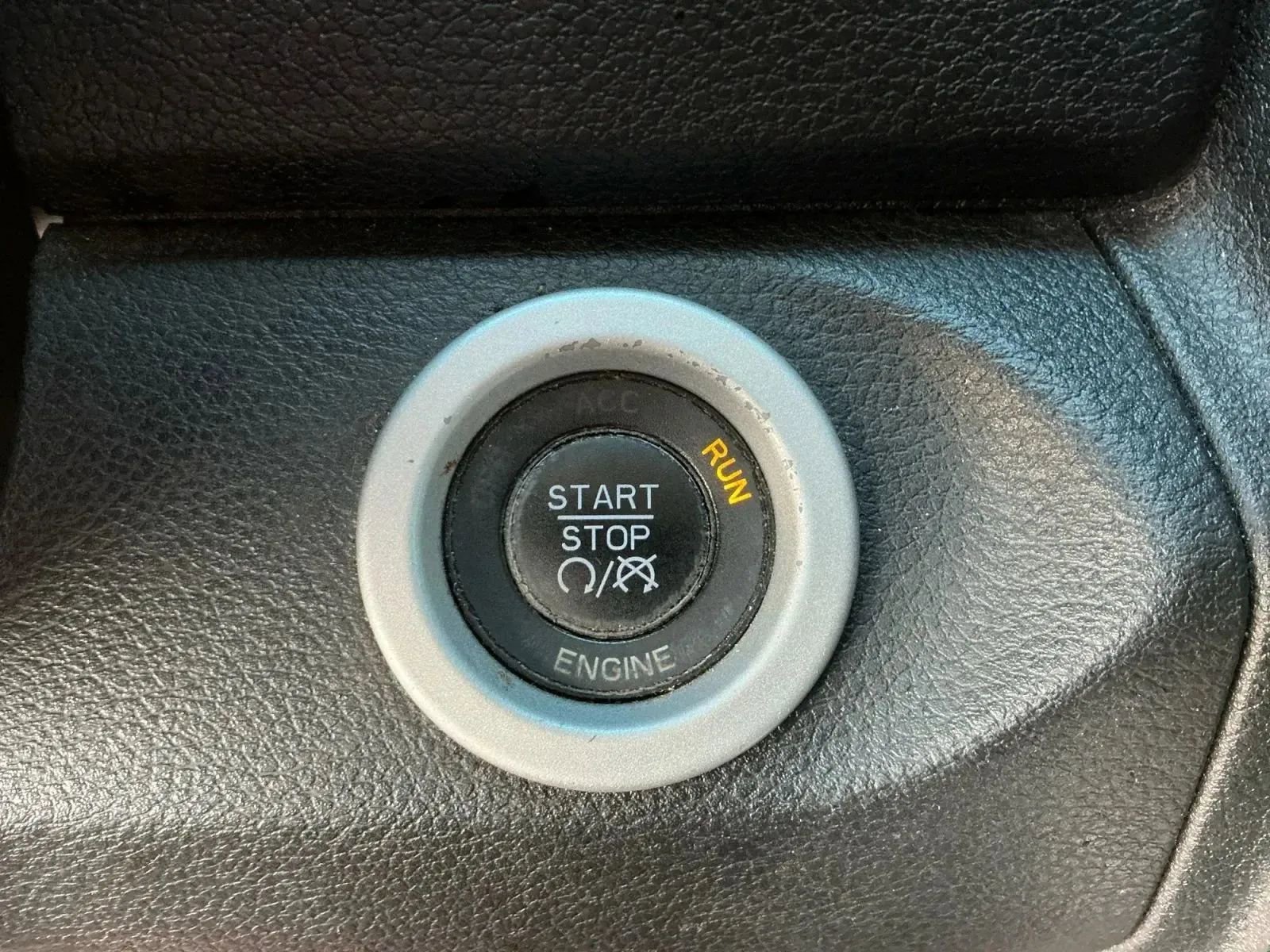 Used 2013 RAM 2500 Laramie image 34