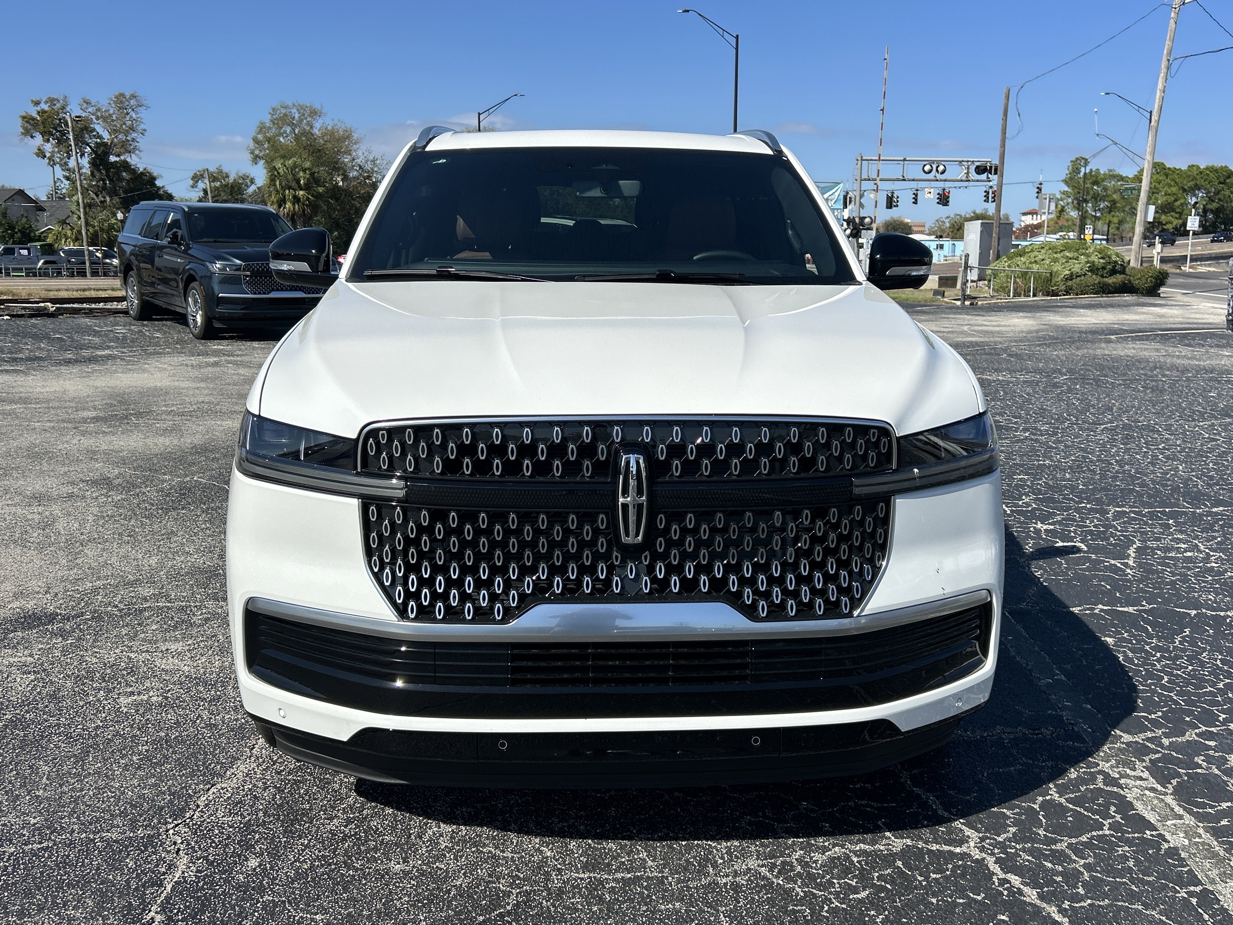 New 2026 Lincoln Navigator Reserve image 9