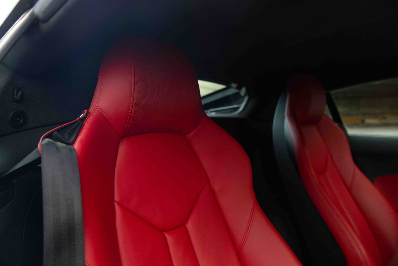 Used 2018 Audi R8 V10 RWD image 14