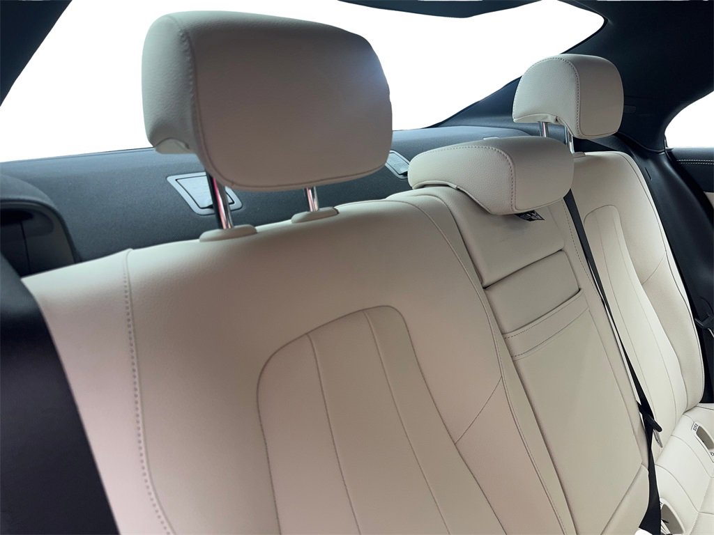 Used 2022 Mercedes-Benz CLA 250 4MATIC image 39