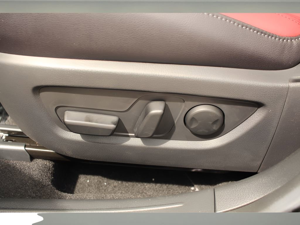 Used 2025 MAZDA CX-50 AWD 2.5 Hybrid w/ Weather Package image 12