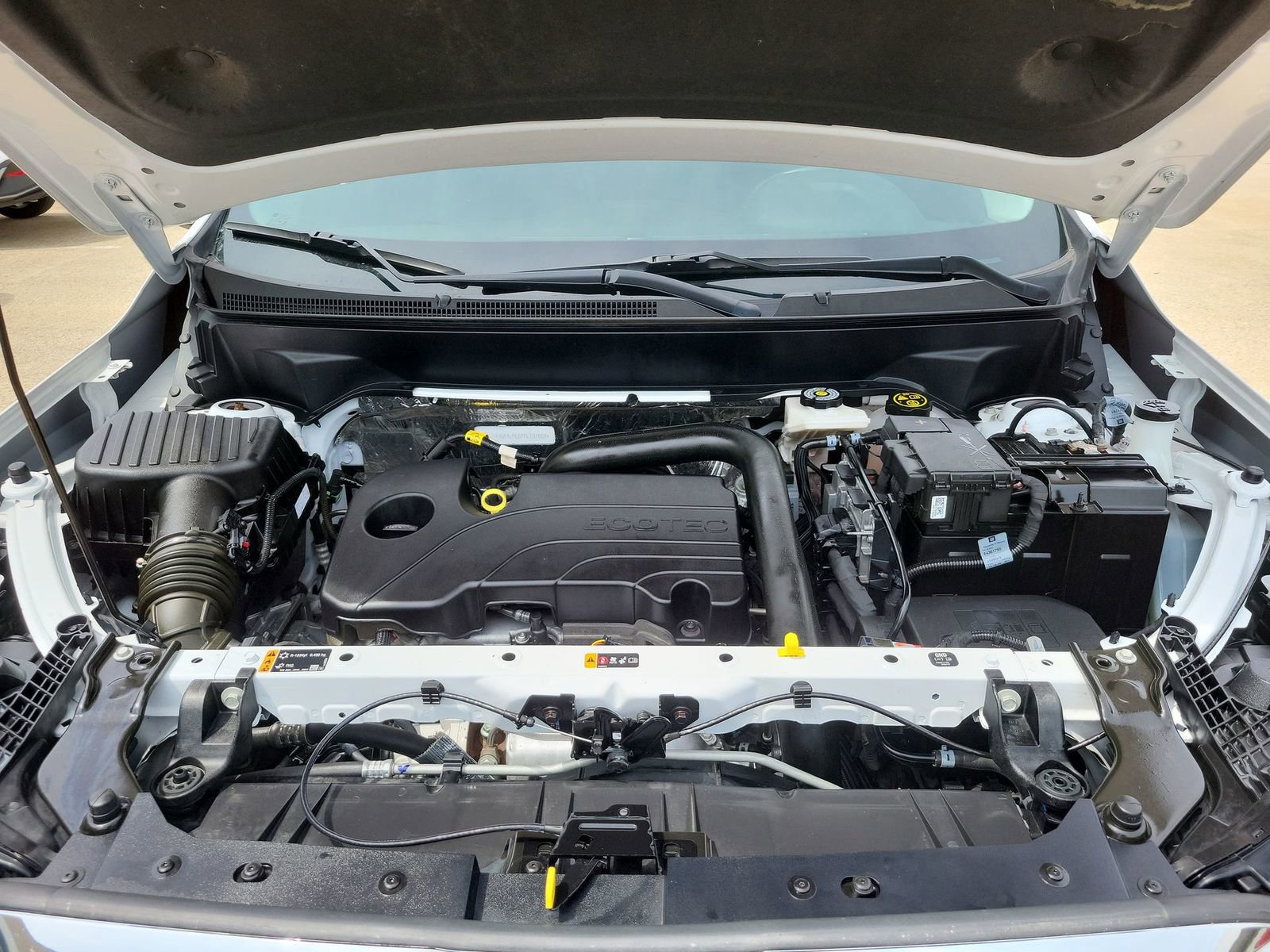 Certified 2023 GMC Terrain SLT image 28