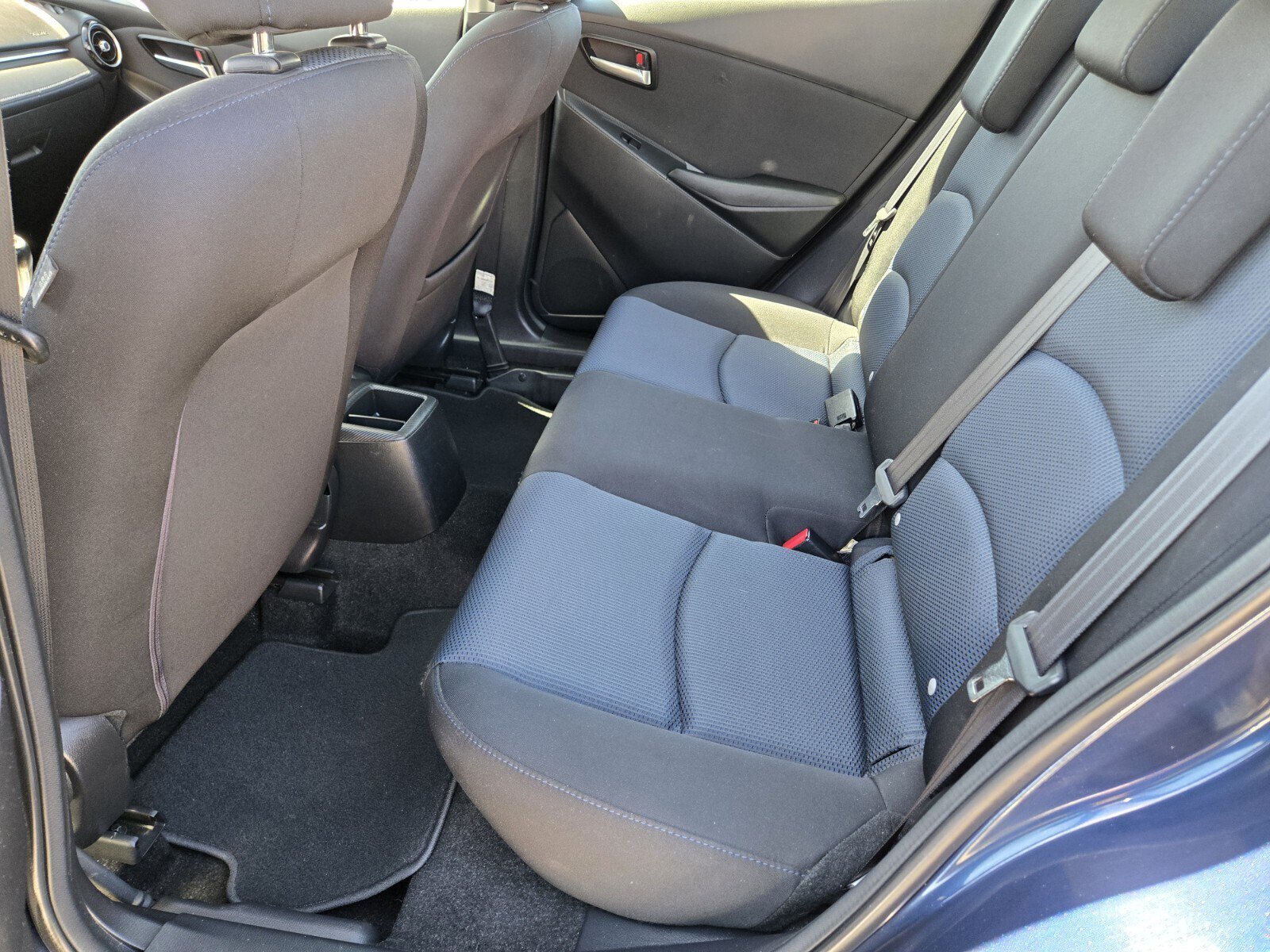 Used 2016 Scion iA FWD image 8