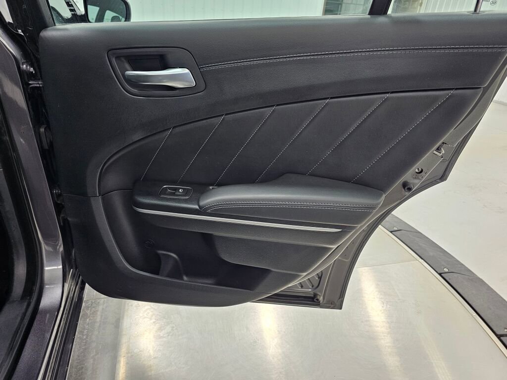 Used 2020 Dodge Charger SXT w/ Plus Group image 22