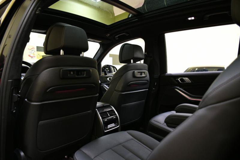 Used 2022 BMW X7 xDrive40i w/ Premium Package AWD/4WD image 49