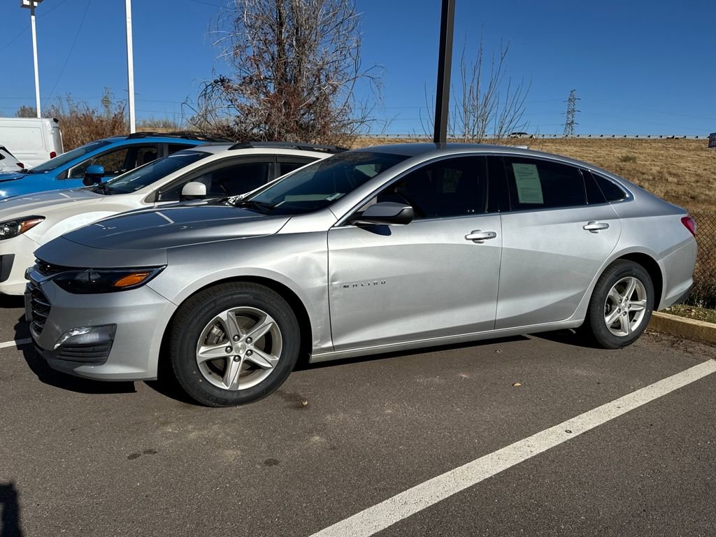 Used 2022 Chevrolet Malibu LT image 11