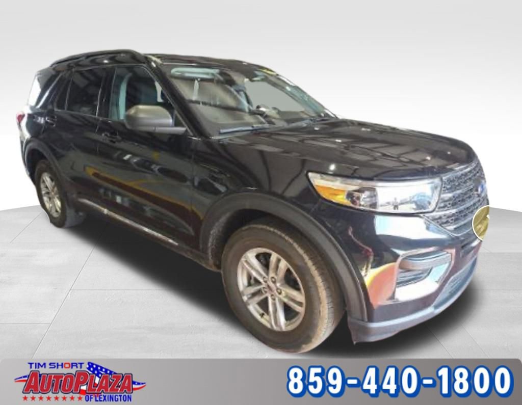 Used 2023 Ford Explorer XLT image 5