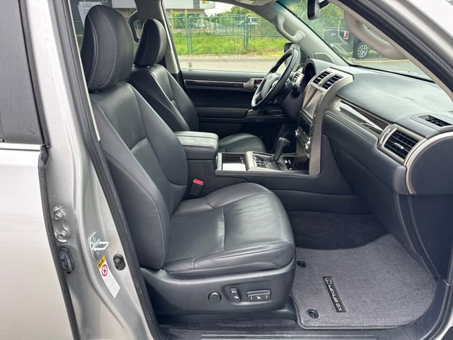 Used 2014 Lexus GX 460 AWD/4WD image 9