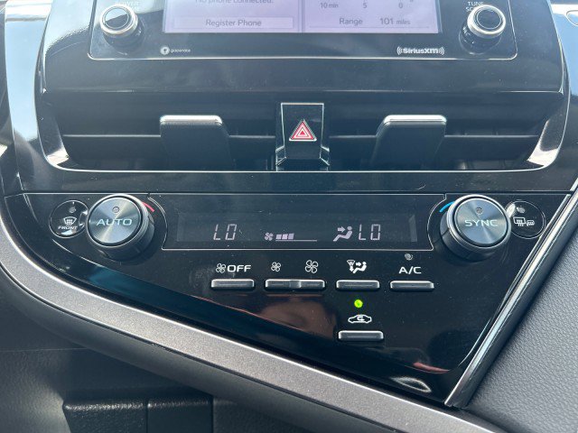 Used 2024 Toyota Camry LE w/ Convenience Package FWD image 17