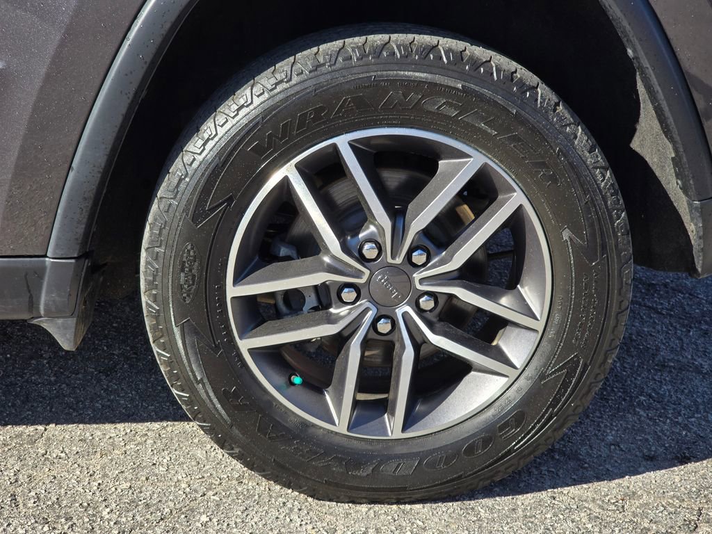 Used 2020 Jeep Grand Cherokee Laredo w/ Quick Order Package 2BN North image 25