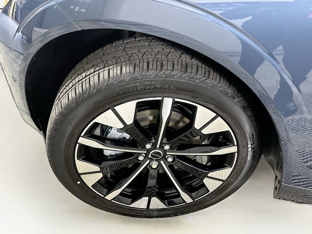 Used 2026 Volvo XC60 B5 Plus w/ Protection Package Premier image 24