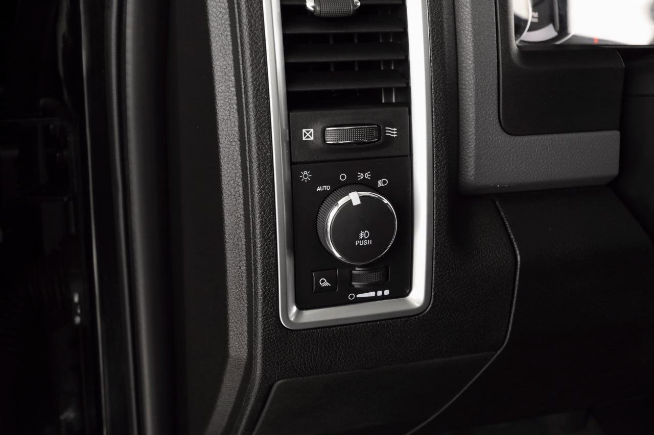 Used 2019 RAM 1500 Classic Warlock AWD/4WD image 22