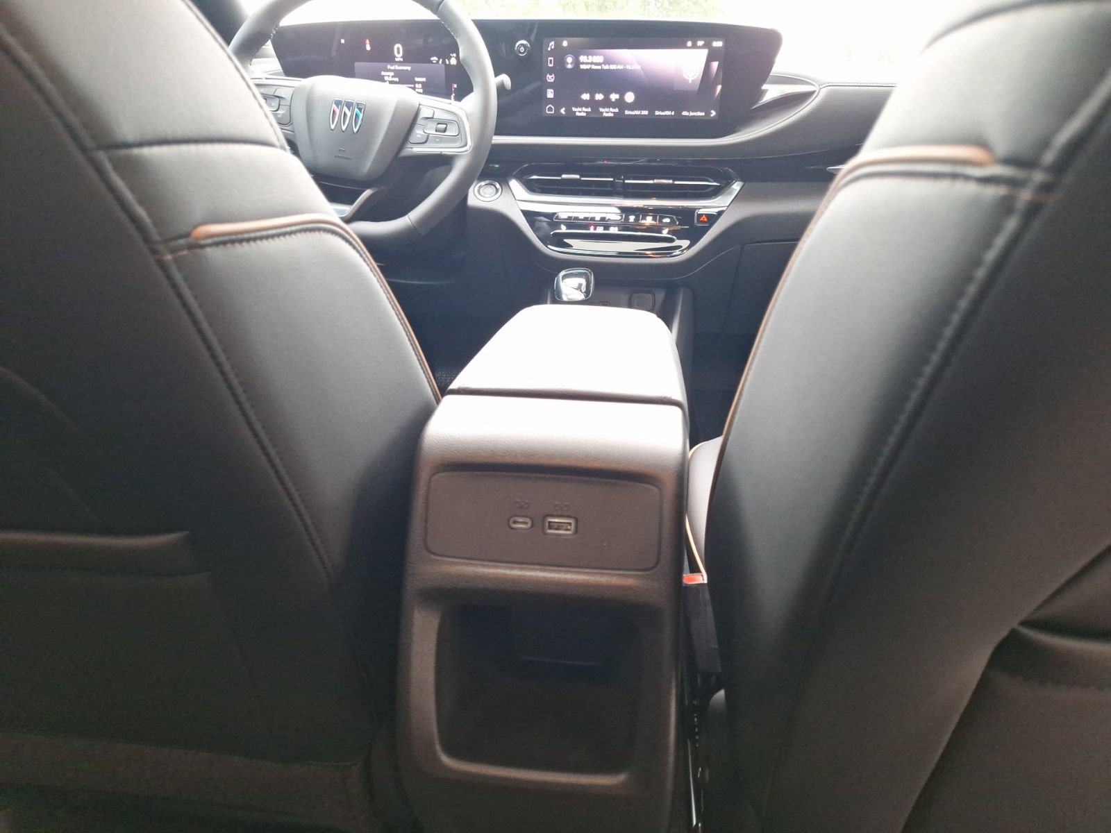Used 2025 Buick Envista Avenir FWD image 34