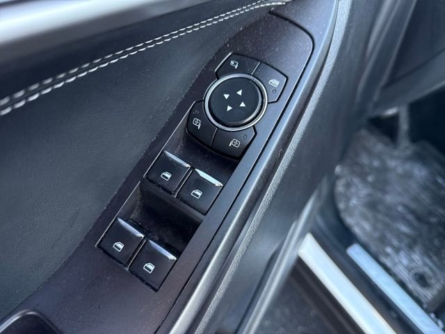 Used 2020 Ford Explorer Limited image 17