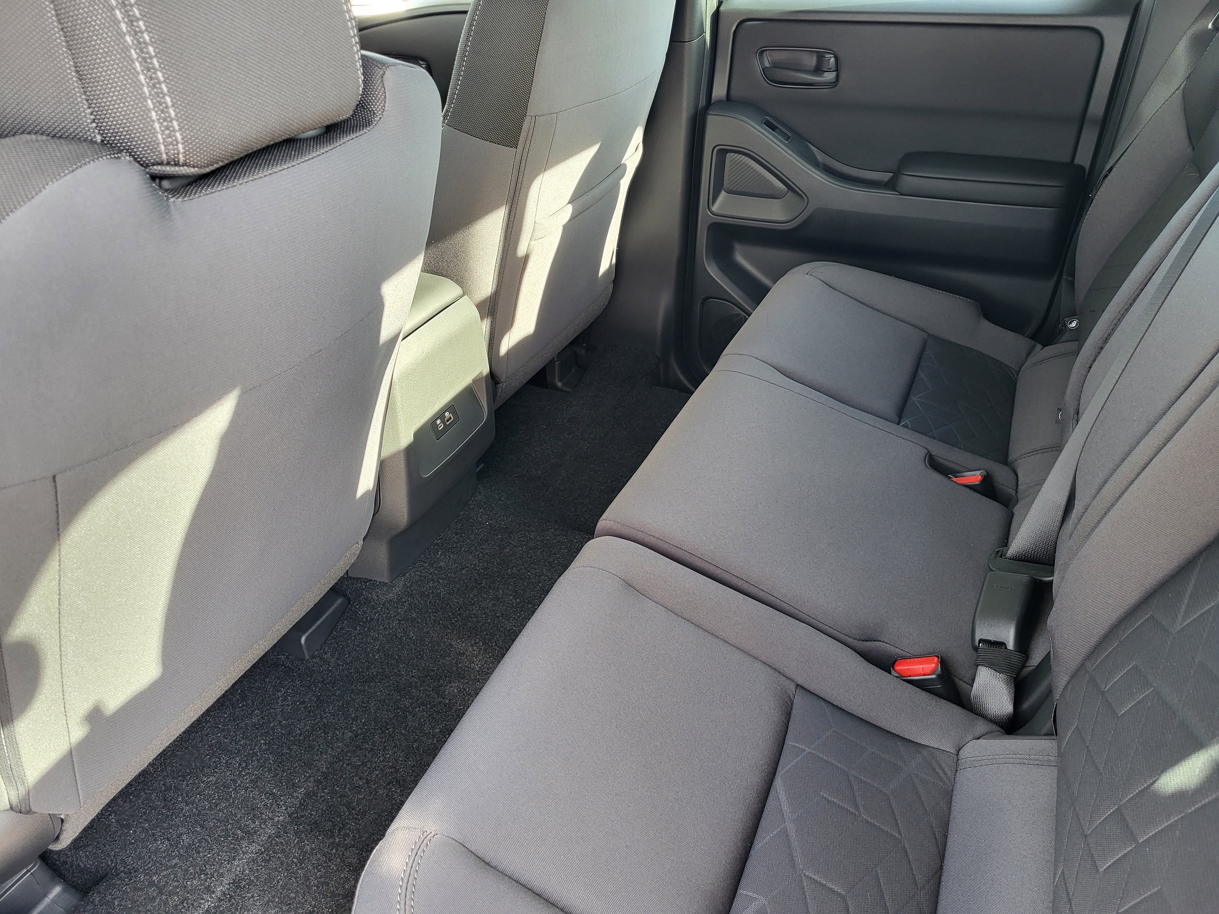 New 2026 Nissan Frontier SV w/ Tow Package image 10