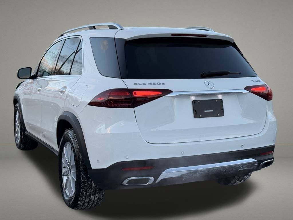 Used 2024 Mercedes-Benz GLE 450e 4MATIC image 3
