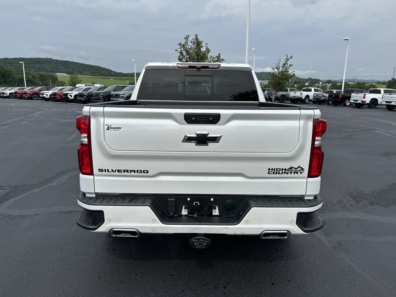 Used 2022 Chevrolet Silverado 1500 High Country AWD/4WD image 6