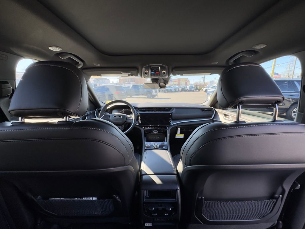 New 2026 Jeep Grand Cherokee Limited w/ Limited Altitude Package image 25