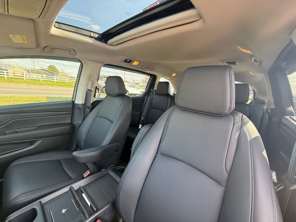 Used 2025 Honda Odyssey EX-L image 15