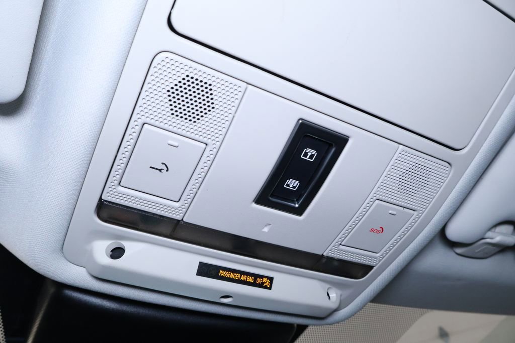 Used 2020 Land Rover Range Rover Evoque S image 23