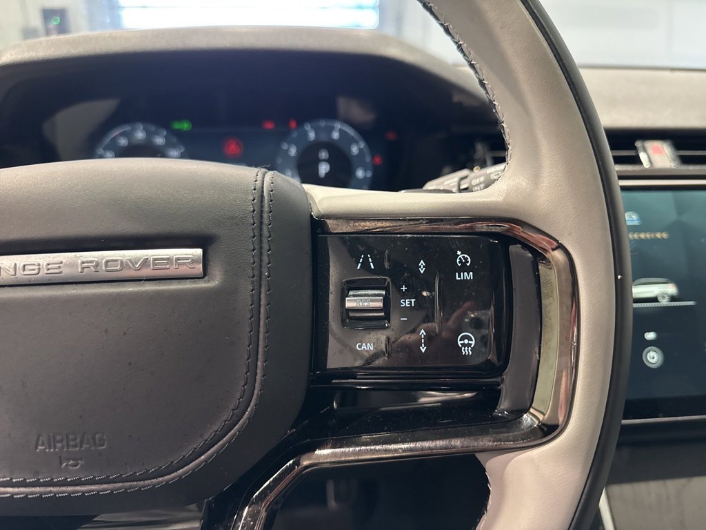Used 2025 Land Rover Range Rover Velar Dynamic SE image 24