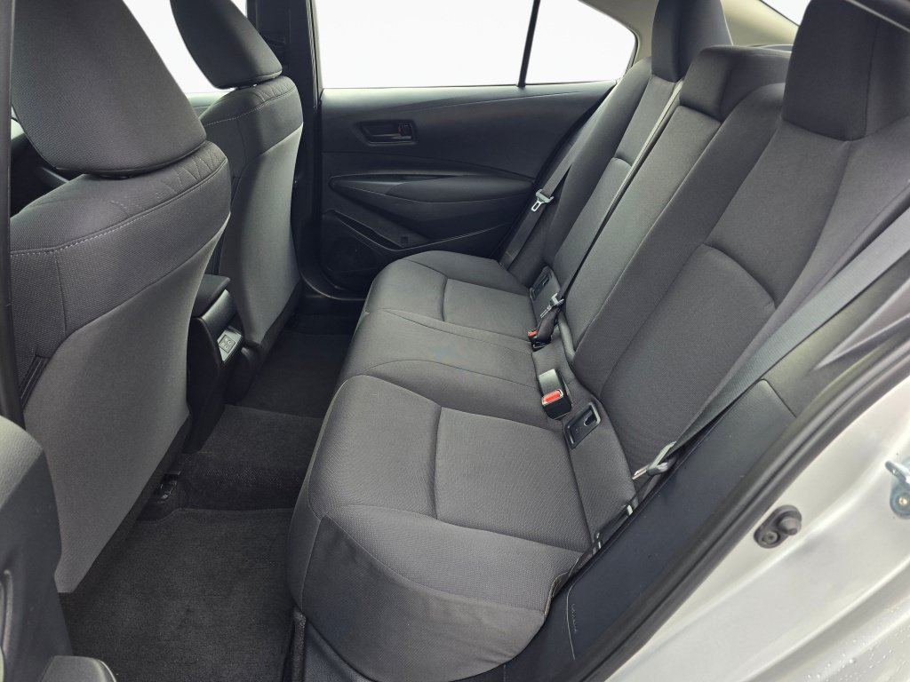 Used 2025 Toyota Corolla LE FWD image 20