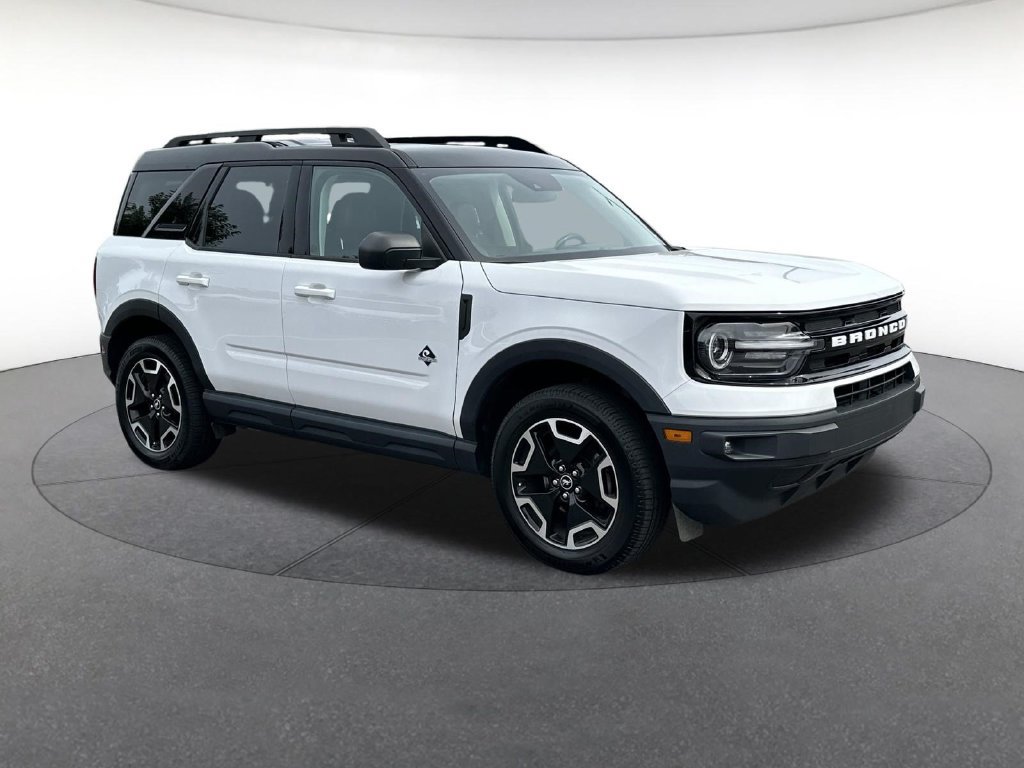 Used 2022 Ford Bronco Sport Outer Banks w/ Tech Package AWD/4WD image 8
