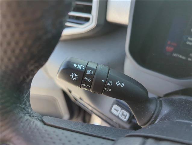 Used 2026 Toyota Tundra Limited AWD/4WD image 16