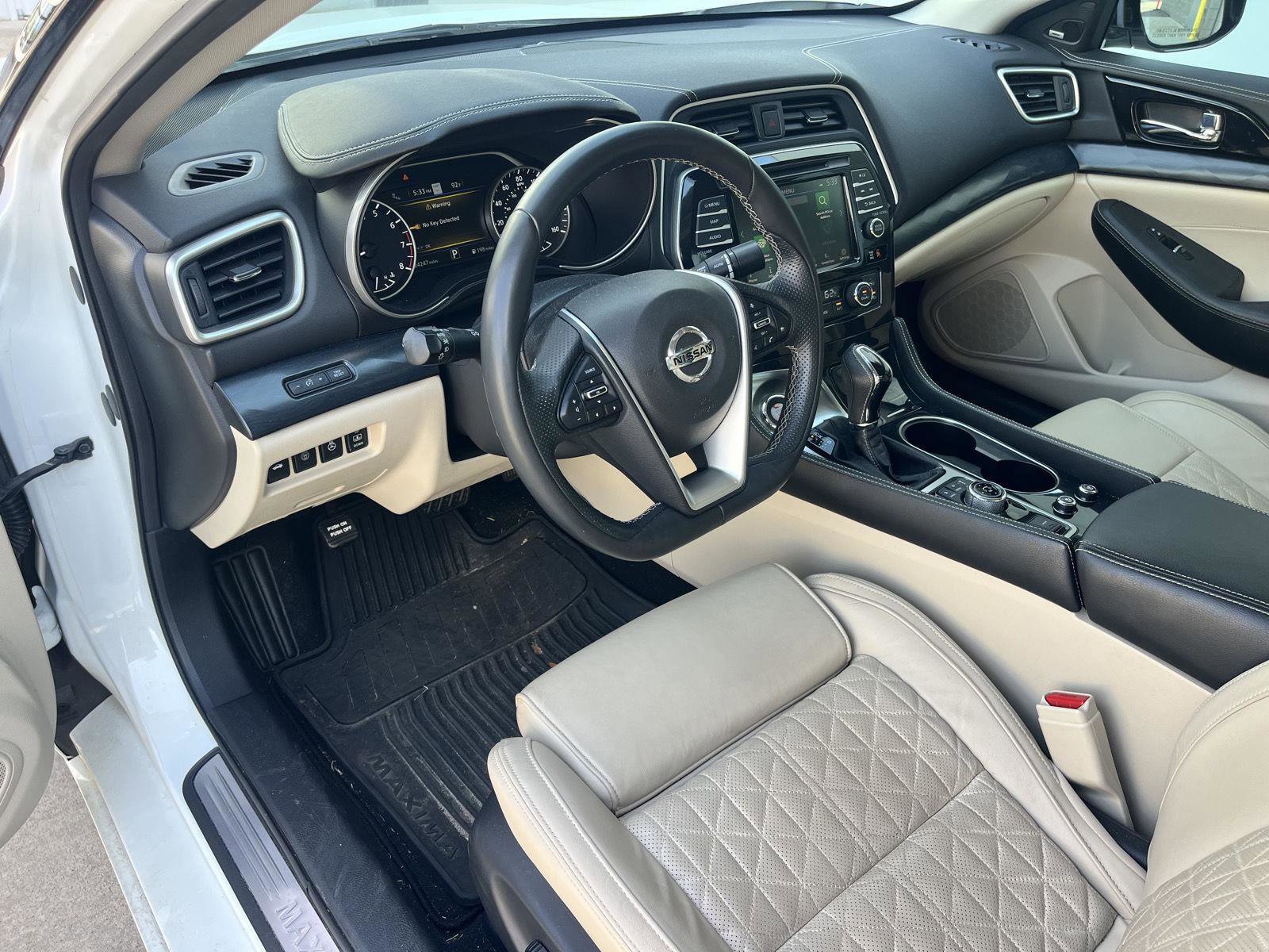 Used 2022 Nissan Maxima Platinum w/ Sport Mat Group FWD image 12