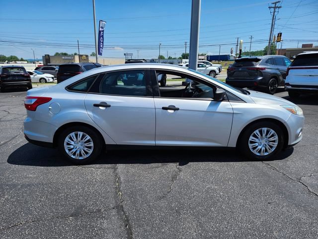Used 2014 Ford Focus S FWD image 9