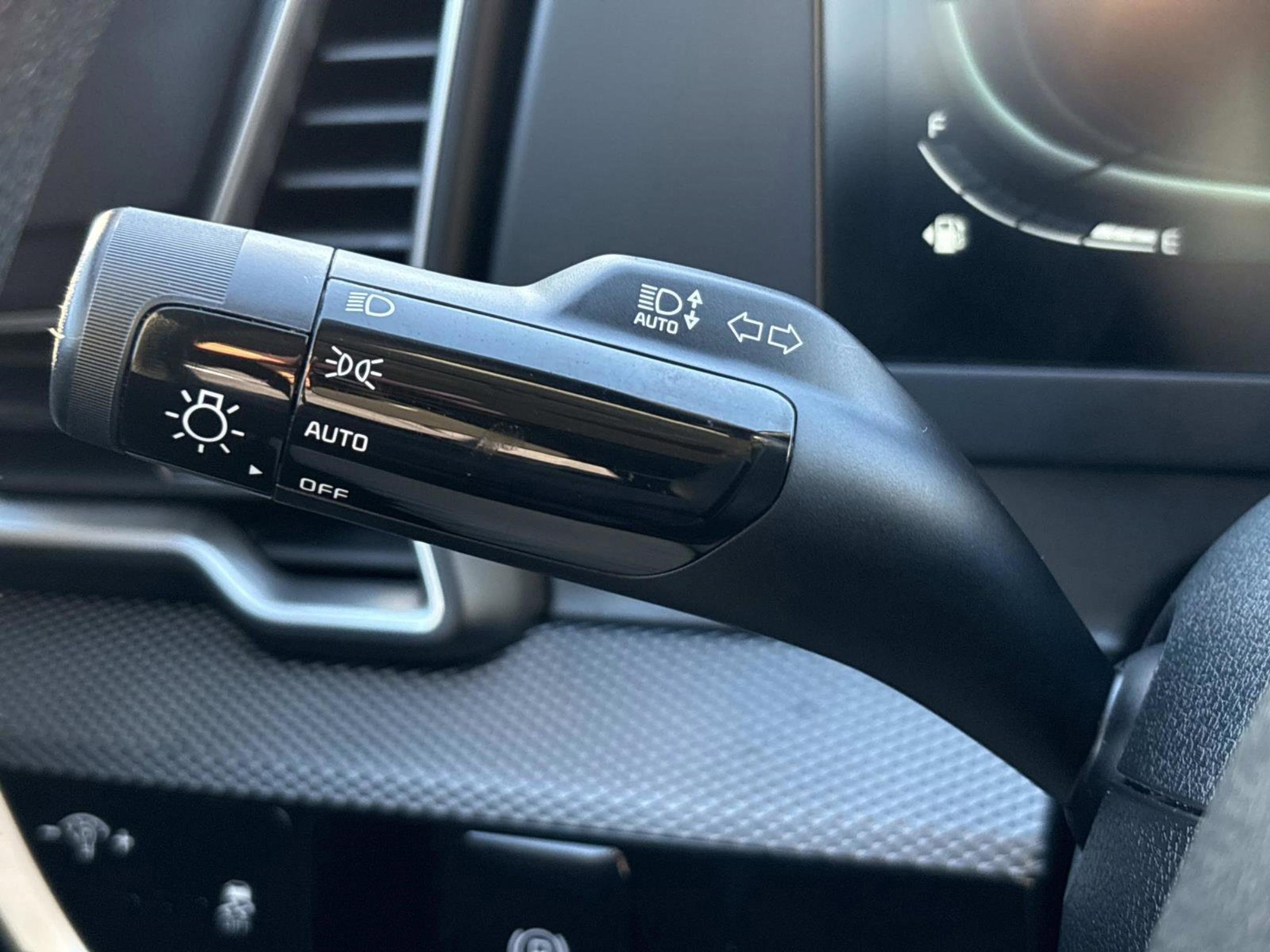 Used 2024 Kia Sportage LX image 28