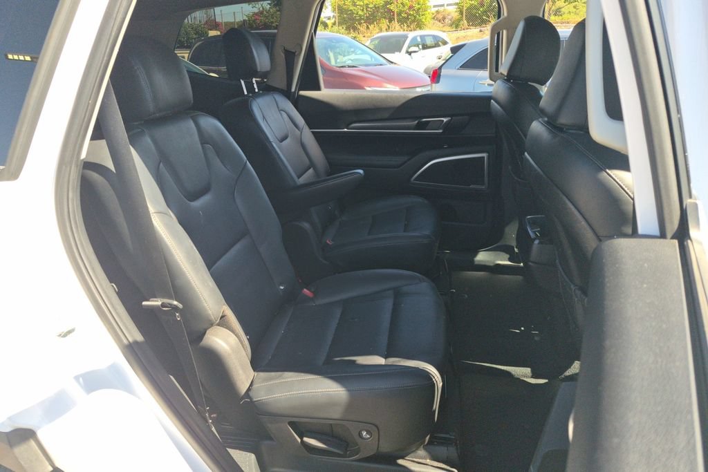 Certified 2022 Kia Telluride S FWD image 12