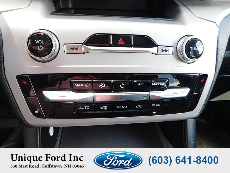 Used 2023 Ford Explorer XLT w/ Equipment Group 202A AWD/4WD image 23