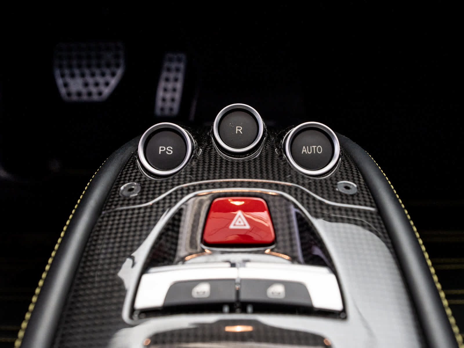 Used 2014 Ferrari 458 Spider image 26