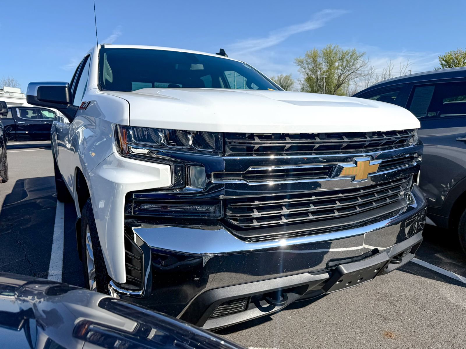 Used 2019 Chevrolet Silverado 1500 LT w/ All-Star Edition AWD/4WD image 1