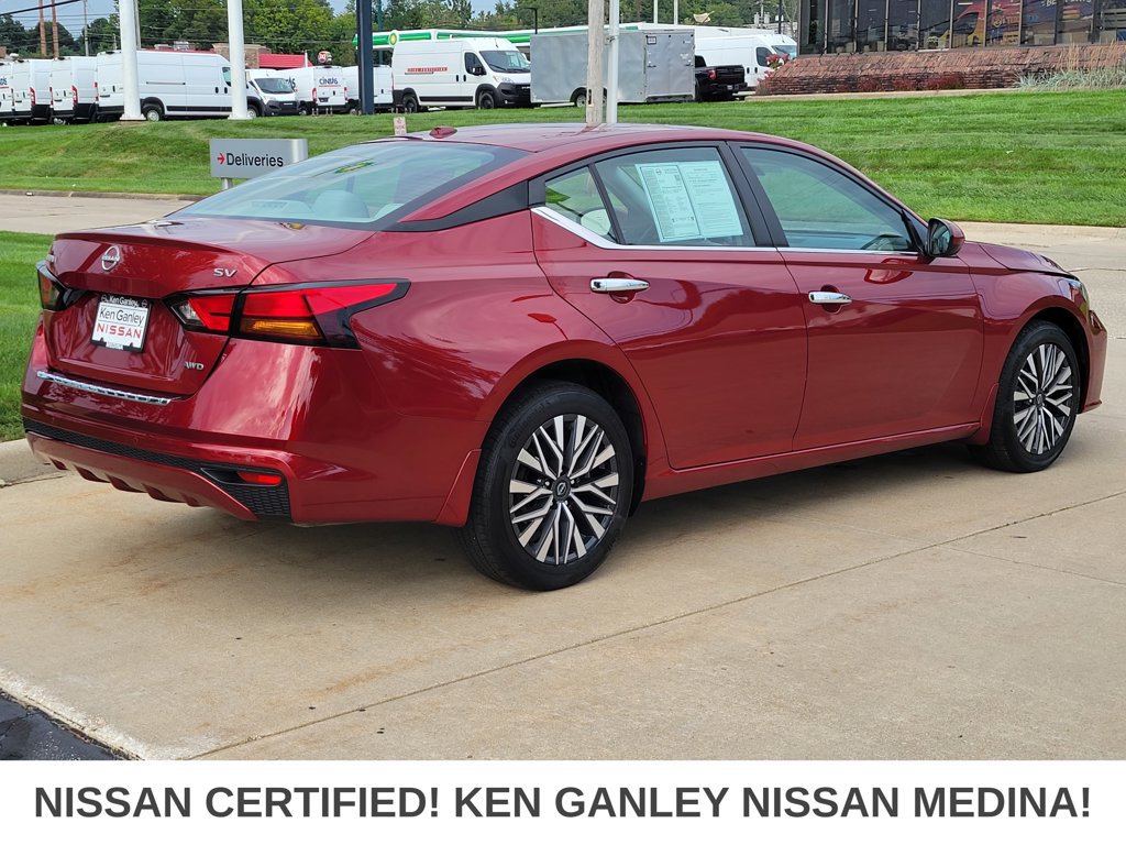 Certified 2023 Nissan Altima 2.5 SV AWD/4WD image 3