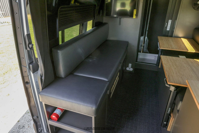 Used 2025 Mercedes-Benz Sprinter 2500 image 95