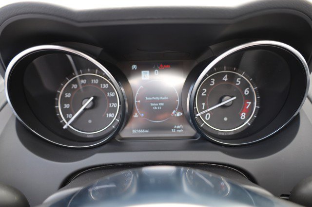 Used 2019 Jaguar F-TYPE R-Dynamic RWD image 26