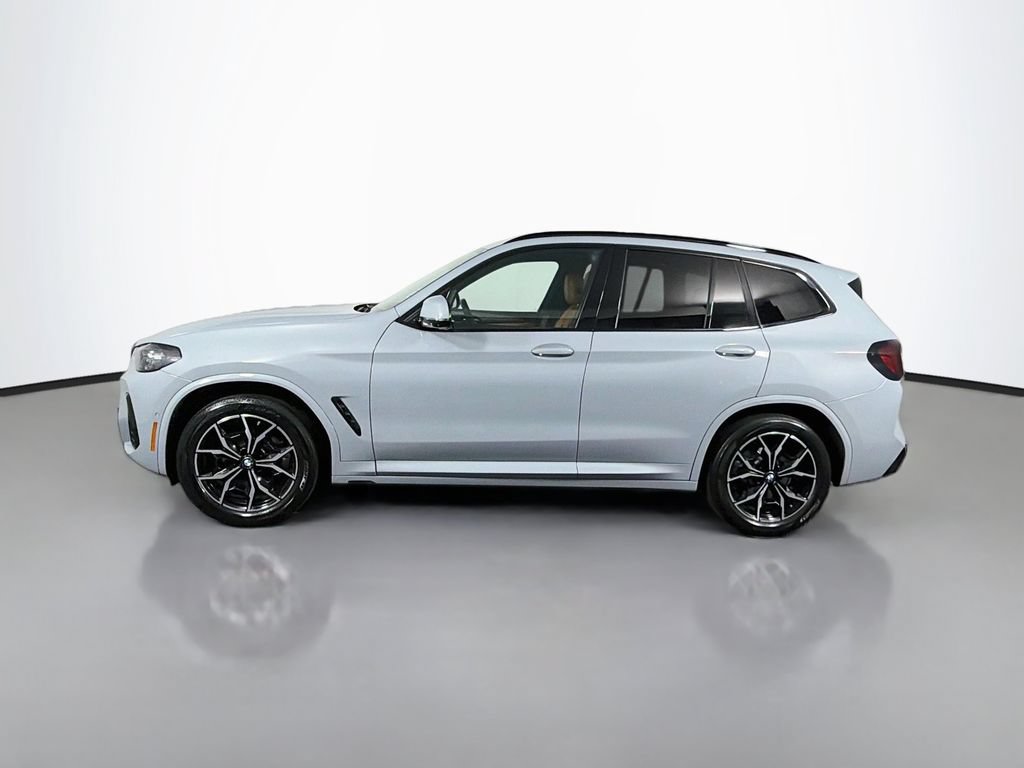 Used 2024 BMW X3 xDrive30i w/ Premium Package AWD/4WD image 4