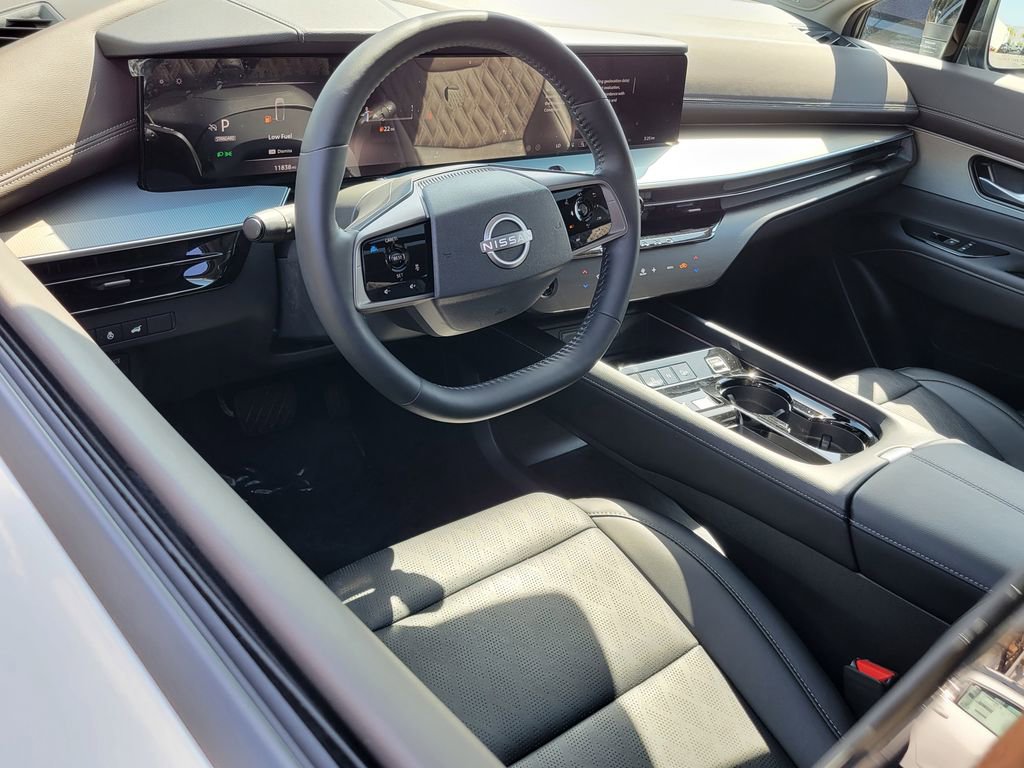 Used 2025 Nissan Murano Platinum w/ Cargo Package AWD/4WD image 5