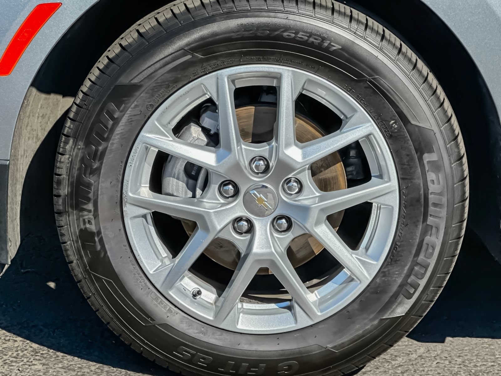 Used 2024 Chevrolet Equinox LT FWD image 26