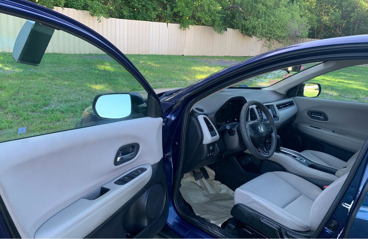 Used 2017 Honda HR-V LX image 10