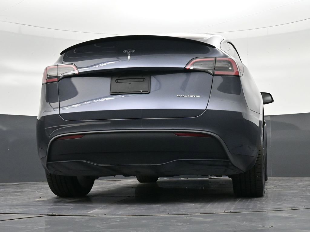 Used 2024 Tesla Model Y Long Range image 26
