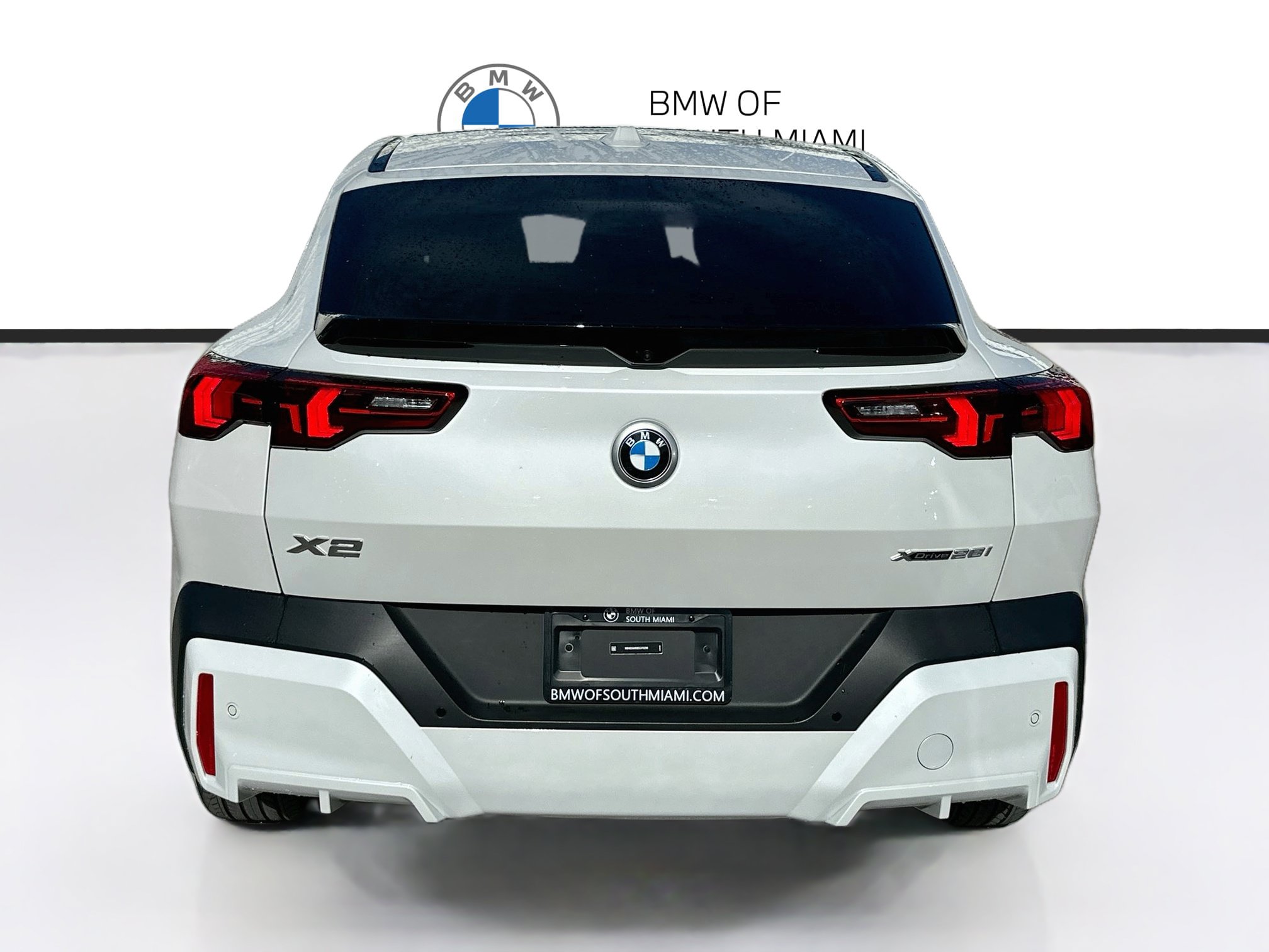 Certified 2025 BMW X2 xDrive28i AWD/4WD image 6