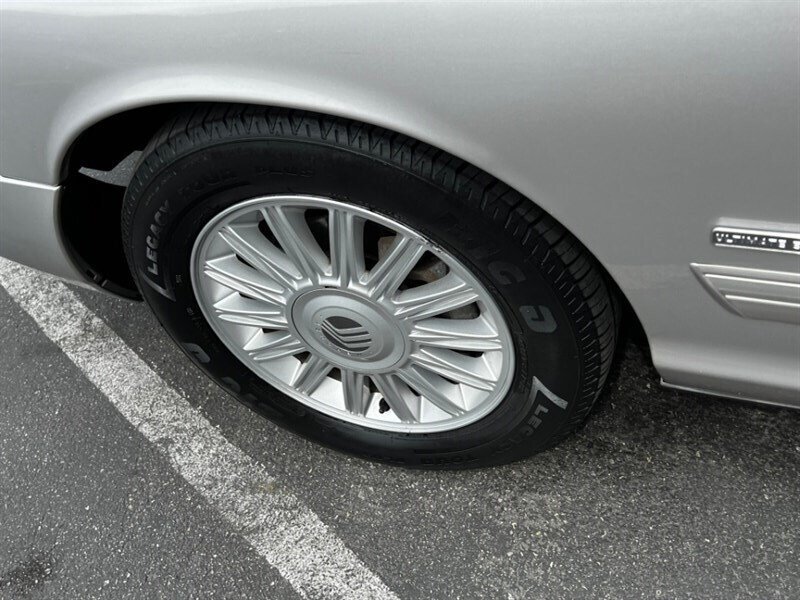 Used 2009 Mercury Grand Marquis LS RWD image 13