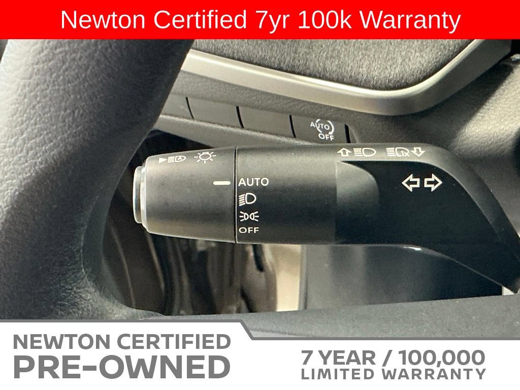 Used 2025 Nissan Kicks SV FWD image 29