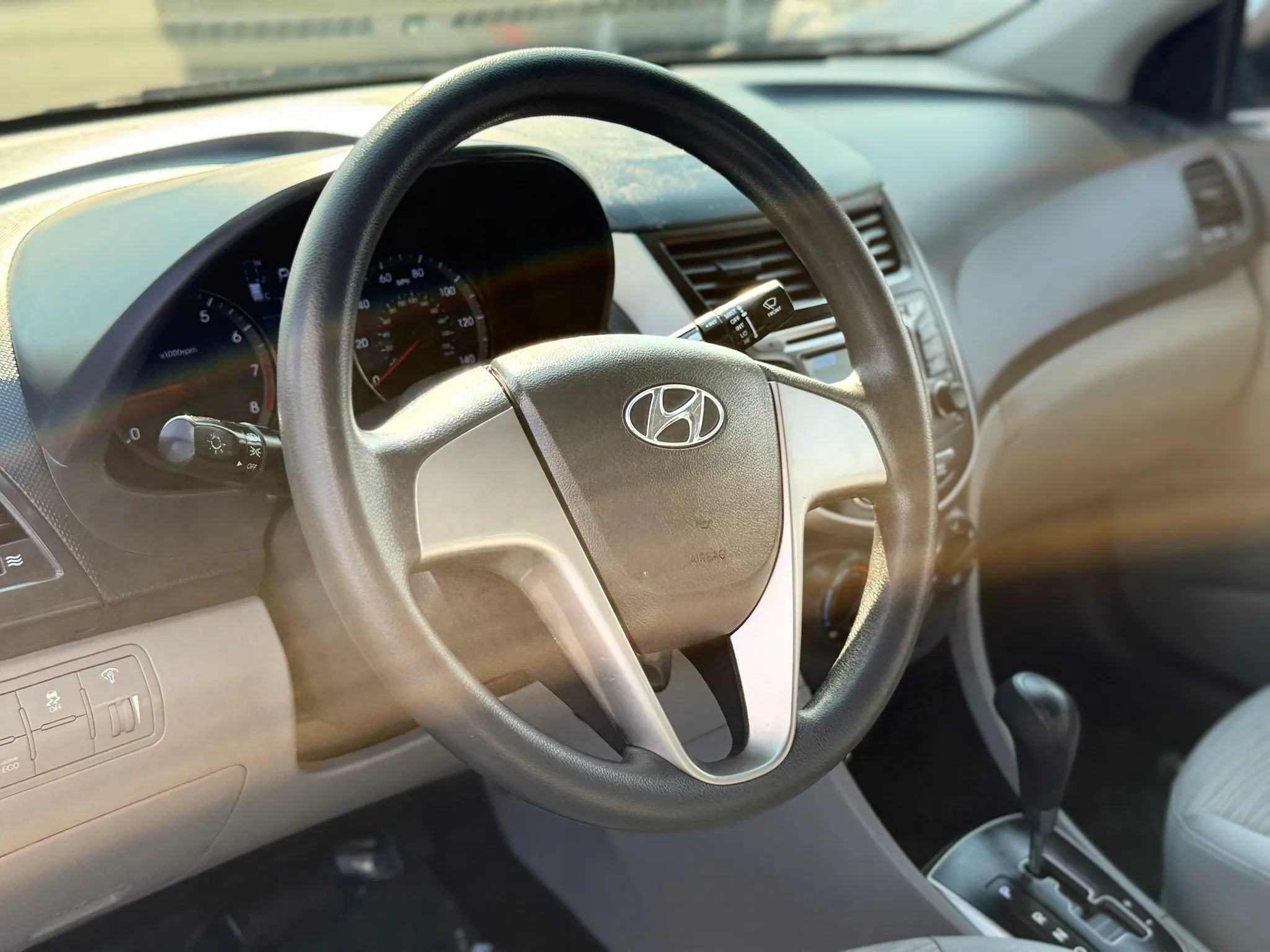 Used 2017 Hyundai Accent SE FWD image 29
